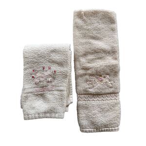cotton vintage 90s bath & hand towel bathroom embroidered floral basket soft pin